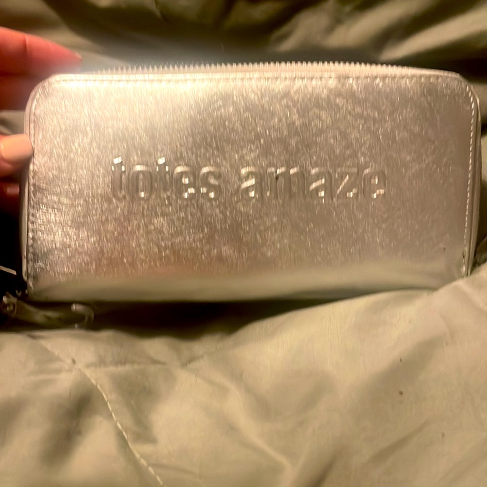 "Totes Amaze" wallet